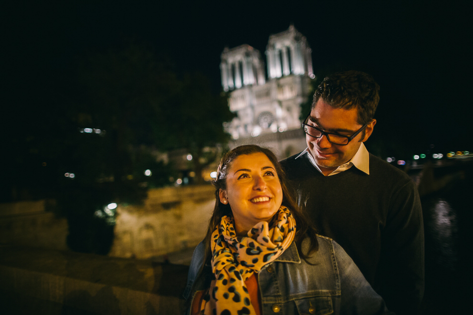 shooting photo couple à Paris dans le Quartier Latin
