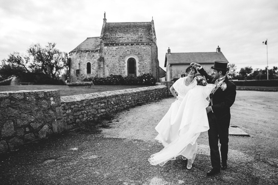 Mariage en Normandie, photo de mariage à Saint-Vaast la Hougue, photographe mariage Château de Crosville-sur-Douve